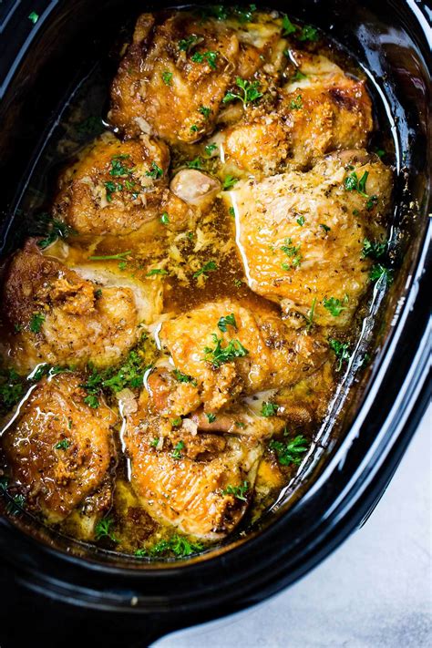 Can you put chicken in a slow cooker raw?